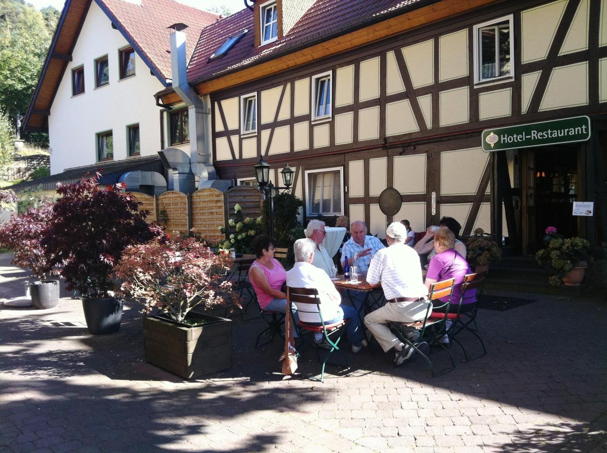 Jagdhof Klein Heilig Kreuz Hotel Großenlüder Exterior foto